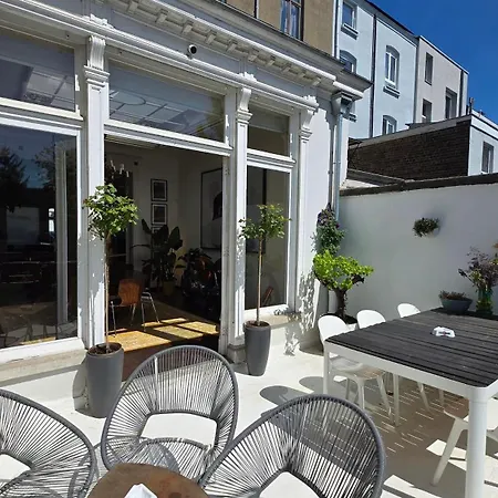 Osti Bed and Breakfast 4*